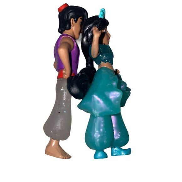 Disney Aladdin and Princess Jasmine Miniture Action Figures by Hasbro 2.5" - Picture 4 of 4